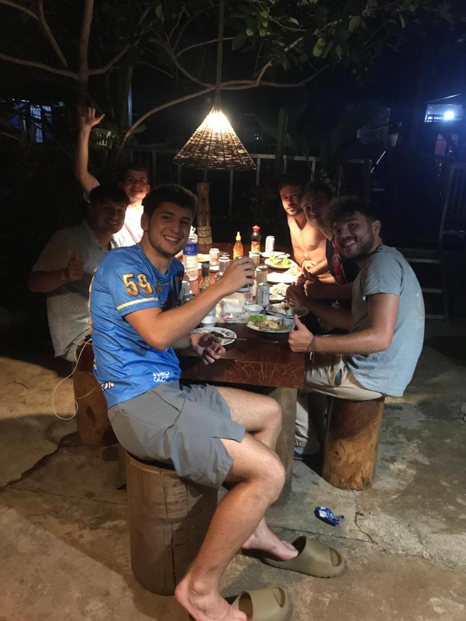 Happy Homestay Banlung & Trekking Bagian luar foto